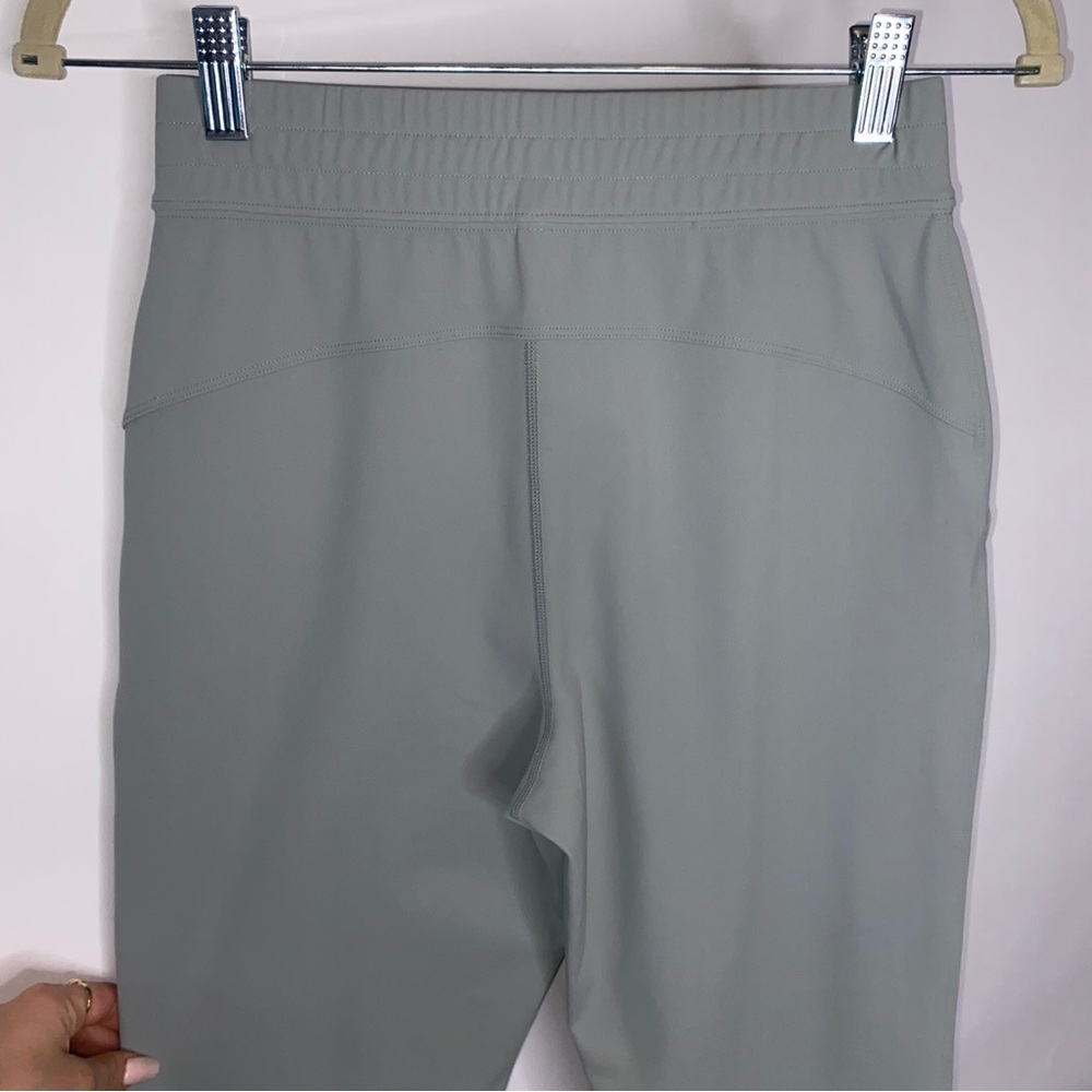 Aritzia The Group by Babaton Weekender Pant - Picture 7 of 10